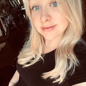 Meet your Posher, Aly